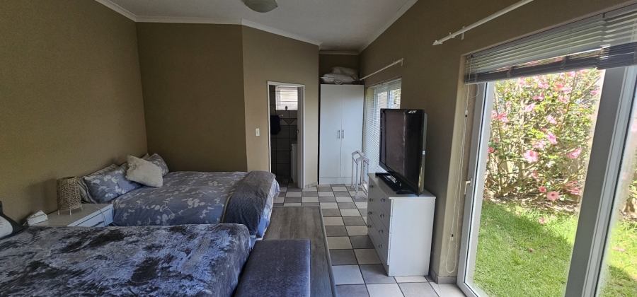 2 Bedroom Property for Sale in Myburgh Park Western Cape